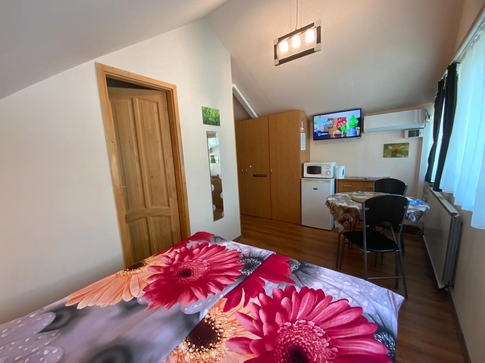 Elso Fecske Apartmanok Siófok Exteriér fotografie
