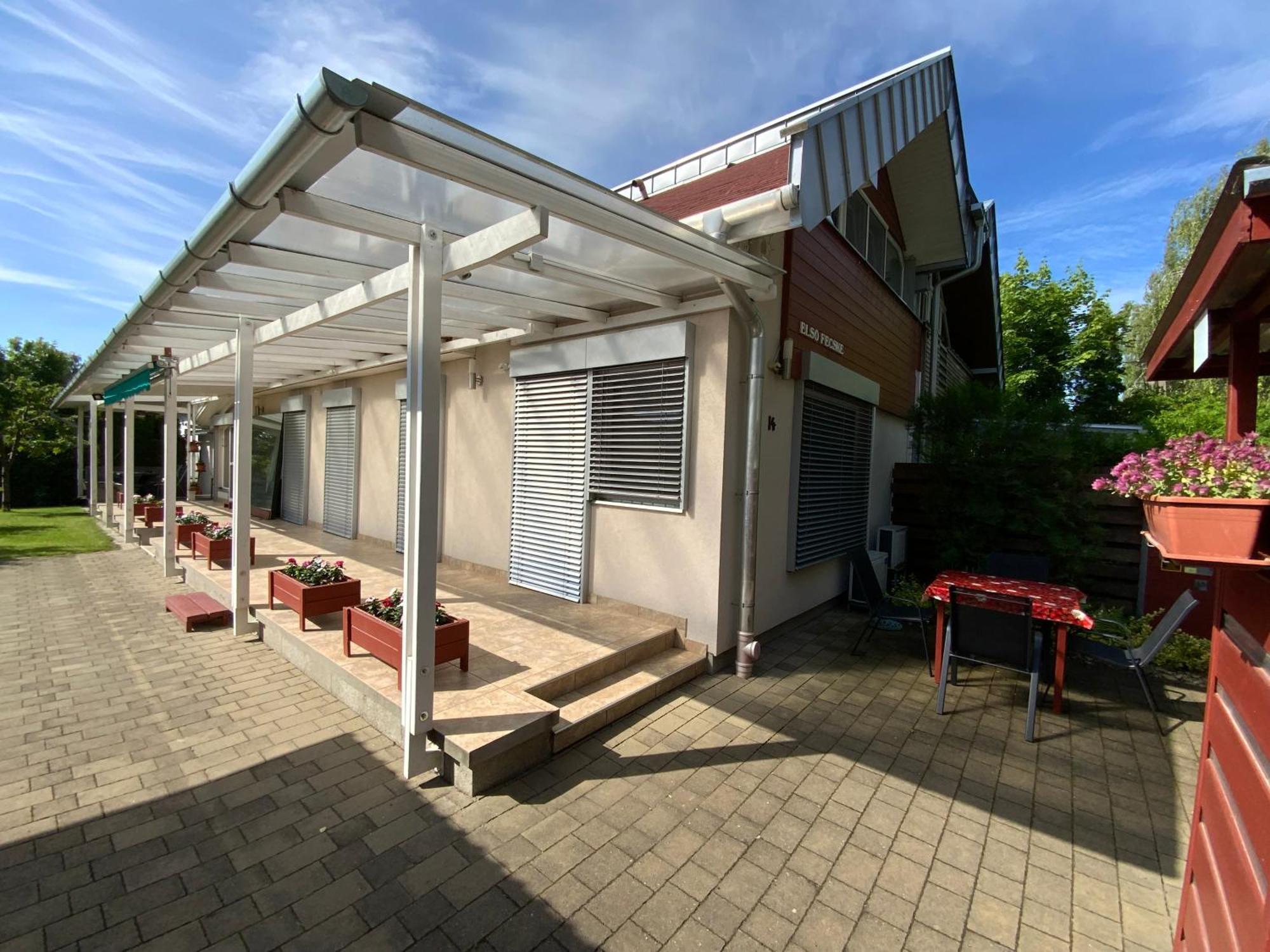 Elso Fecske Apartmanok Siófok Exteriér fotografie